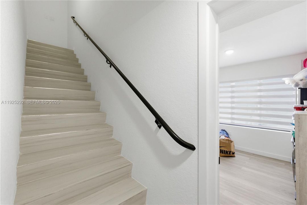 出租: $2,950 (4 贝兹, 3 浴室, 1398 平方英尺)