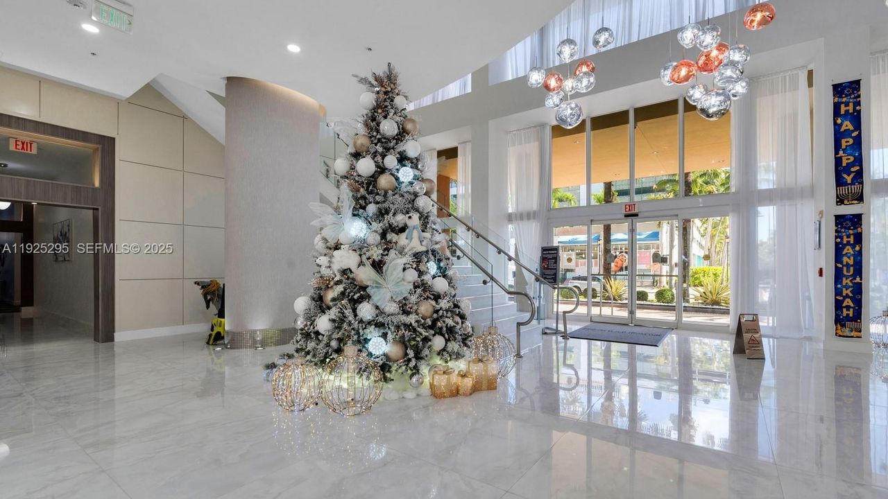 В аренду: $3,250 (2 спален, 2 ванн, 1070 Квадратных фут)