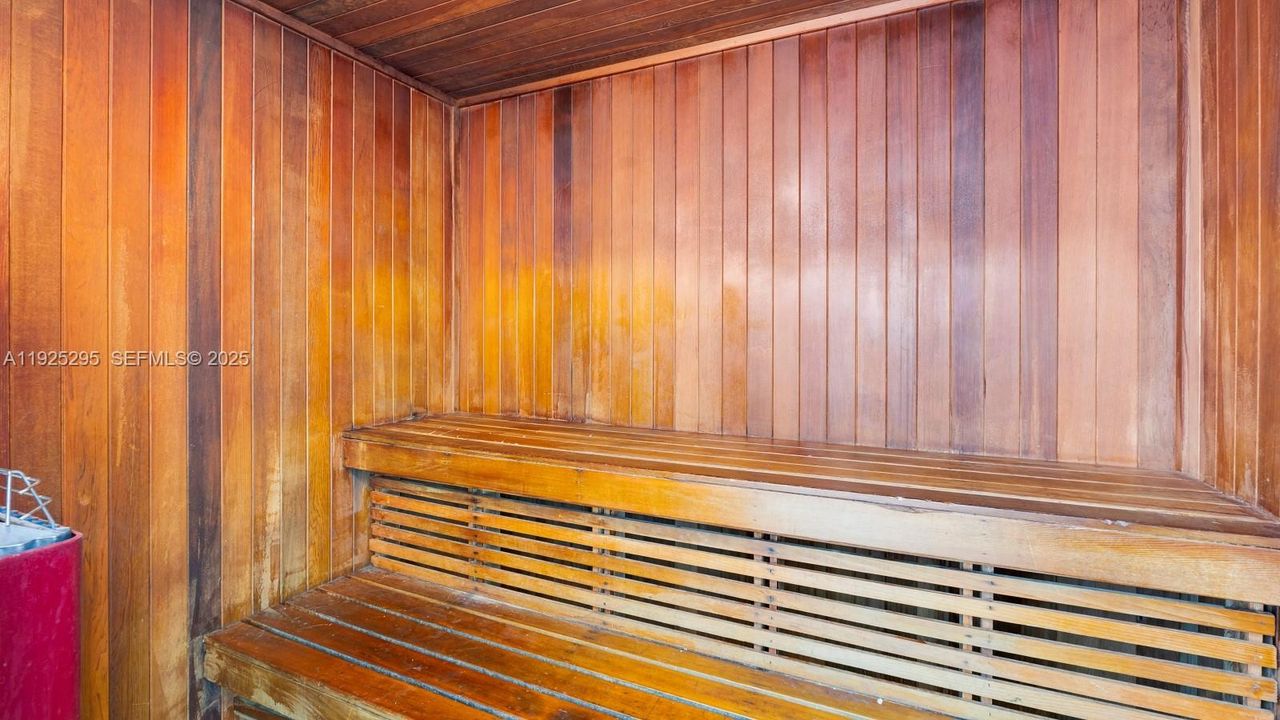 В аренду: $3,250 (2 спален, 2 ванн, 1070 Квадратных фут)