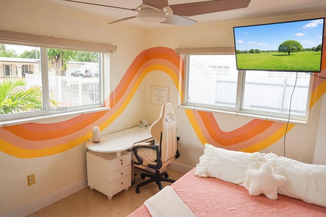 En Venta: $679,900 (3 camas, 2 baños, 1599 Pies cuadrados)