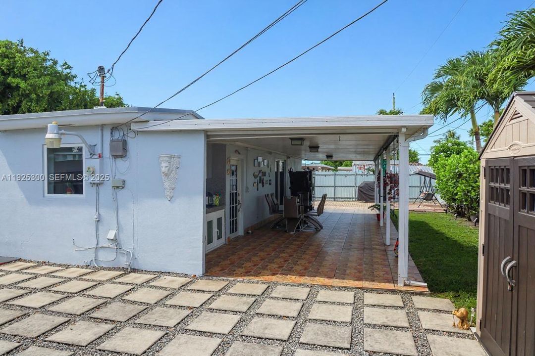 En Venta: $679,900 (3 camas, 2 baños, 1599 Pies cuadrados)