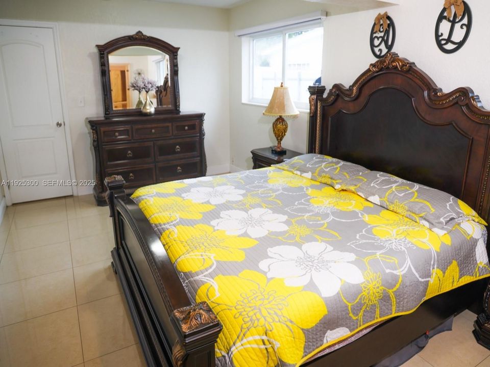 En Venta: $679,900 (3 camas, 2 baños, 1599 Pies cuadrados)