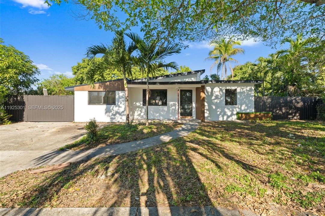 На продажу: $539,000 (4 спален, 3 ванн, 1021 Квадратных фут)