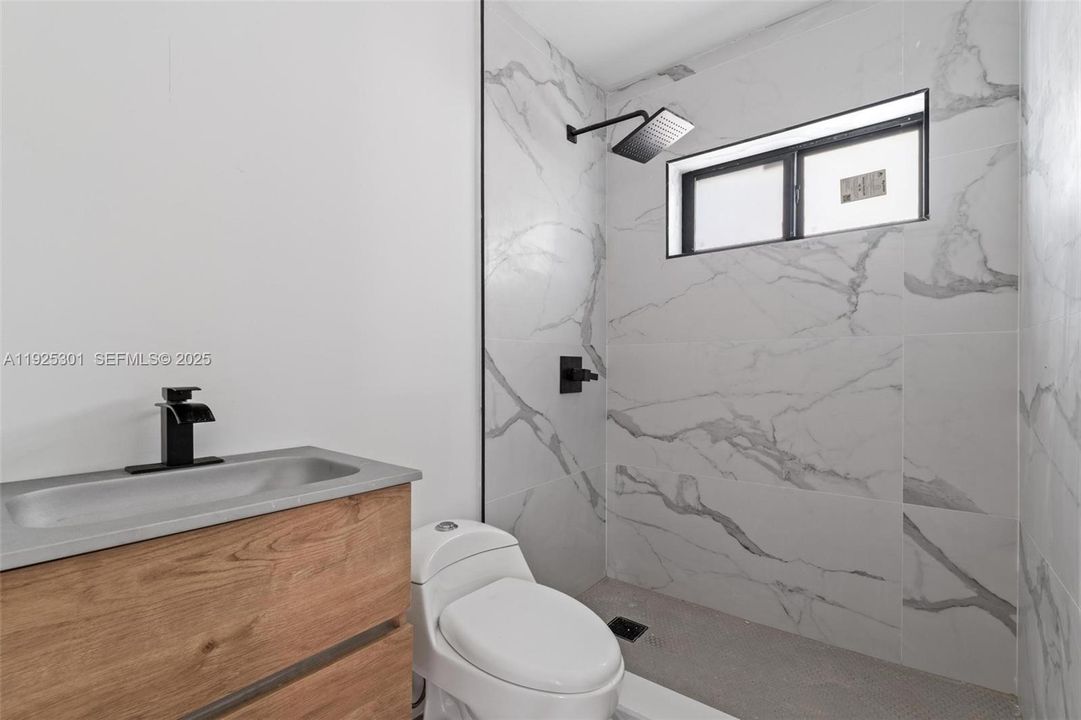 На продажу: $539,000 (4 спален, 3 ванн, 1021 Квадратных фут)