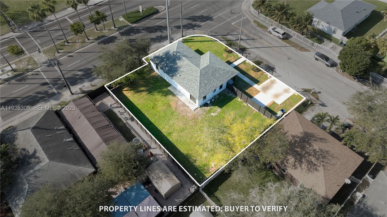 Под контрактом: $599,000 (4 спален, 2 ванн, 1377 Квадратных фут)