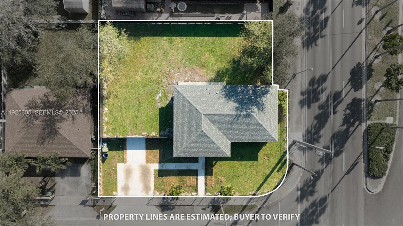 Под контрактом: $599,000 (4 спален, 2 ванн, 1377 Квадратных фут)