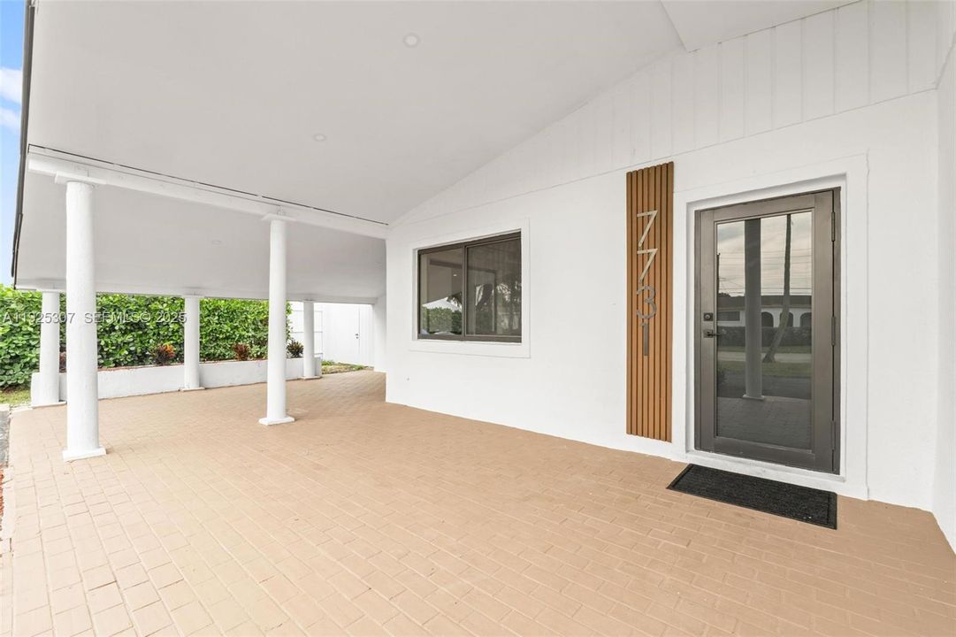 待售: $709,000 (4 贝兹, 3 浴室, 0 平方英尺)