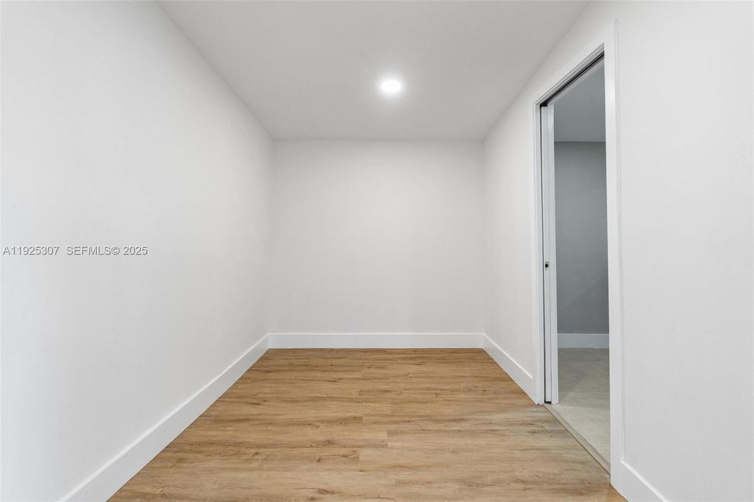 待售: $709,000 (4 贝兹, 3 浴室, 0 平方英尺)