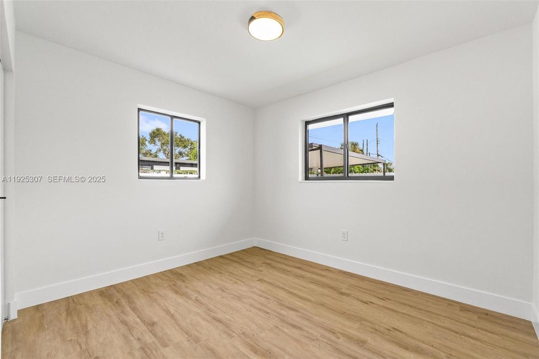 待售: $709,000 (4 贝兹, 3 浴室, 0 平方英尺)