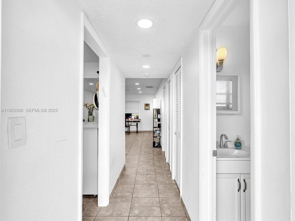 В аренду: $1,950 (1 спален, 1 ванн, 860 Квадратных фут)