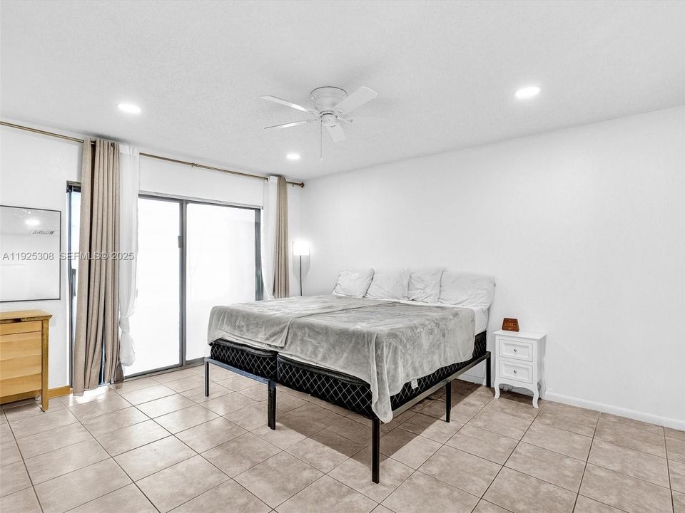 В аренду: $1,950 (1 спален, 1 ванн, 860 Квадратных фут)