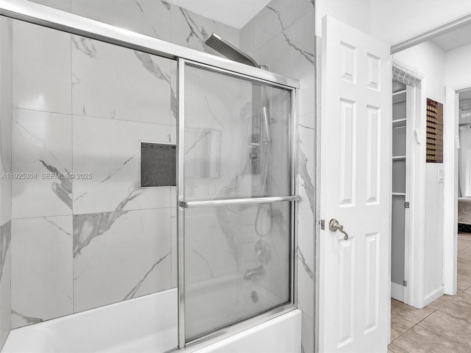 В аренду: $1,950 (1 спален, 1 ванн, 860 Квадратных фут)