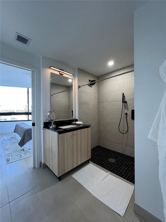 В аренду: $3,500 (1 спален, 1 ванн, 558 Квадратных фут)