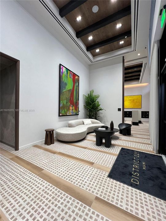 В аренду: $3,500 (1 спален, 1 ванн, 558 Квадратных фут)