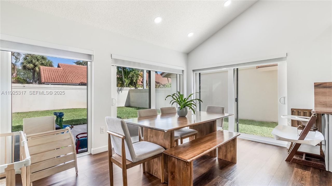 For Sale: $600,000 (3 beds, 2 baths, 1945 Square Feet)