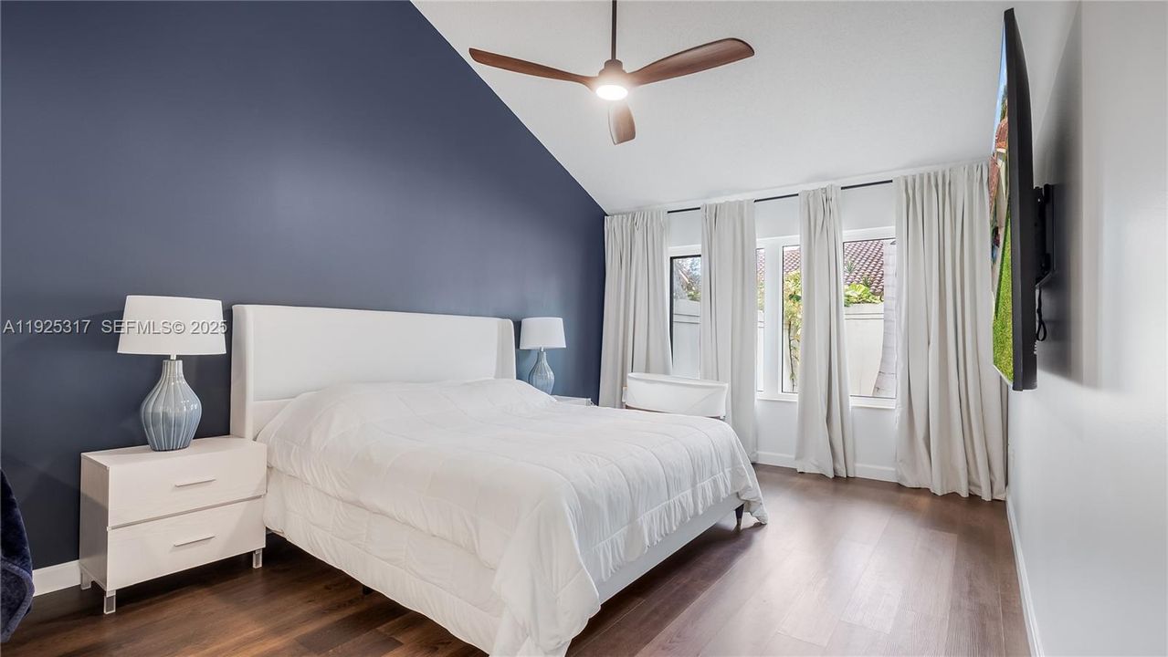 For Sale: $600,000 (3 beds, 2 baths, 1945 Square Feet)