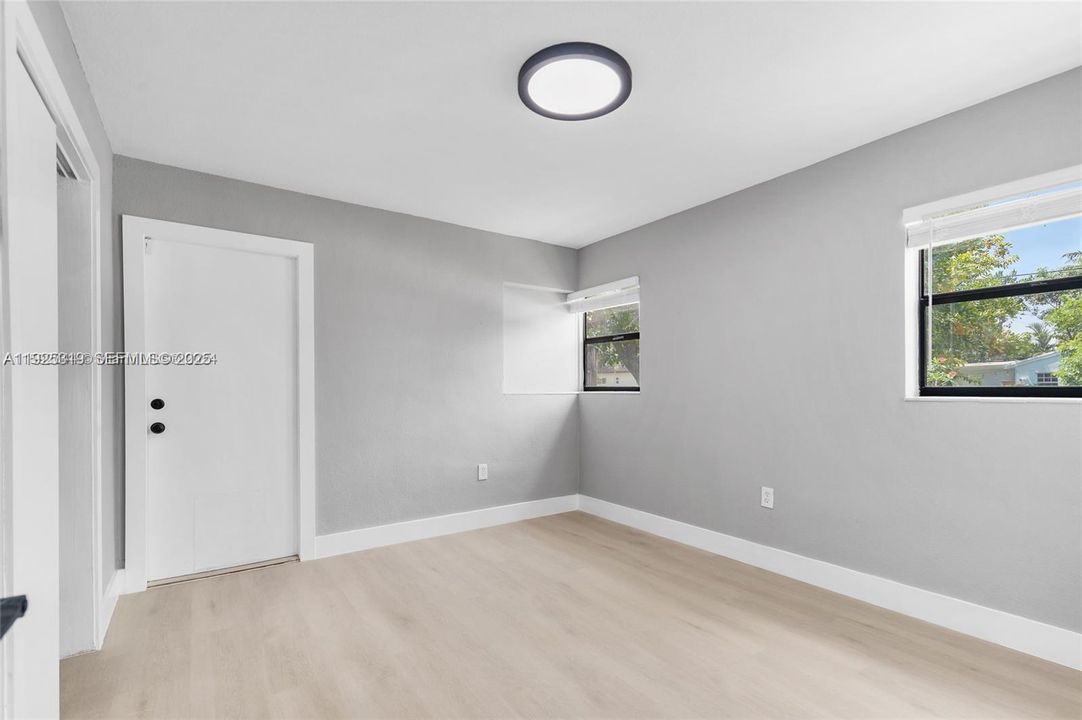 En Renta: $3,595 (3 camas, 2 baños, 1437 Pies cuadrados)