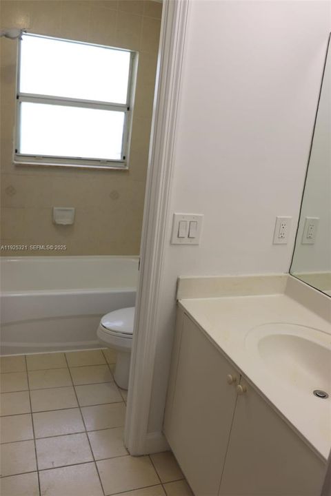 For Rent: $1,900 (2 beds, 2 baths, 1166 Square Feet)