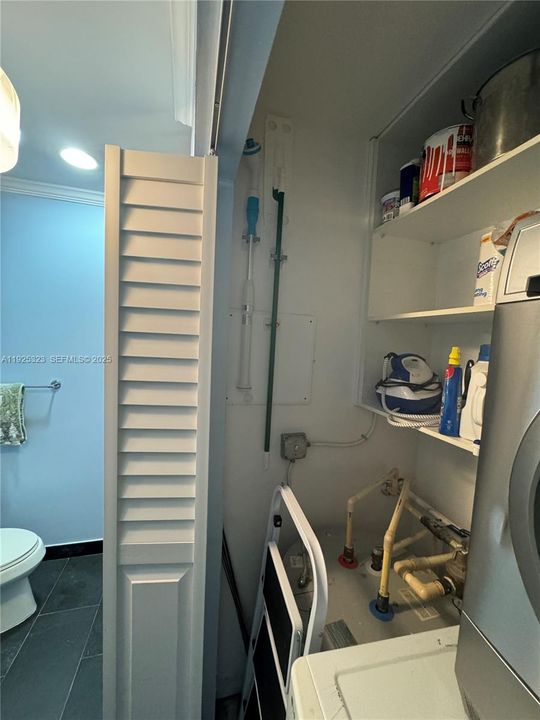 出租: $4,500 (1 贝兹, 1 浴室, 938 平方英尺)