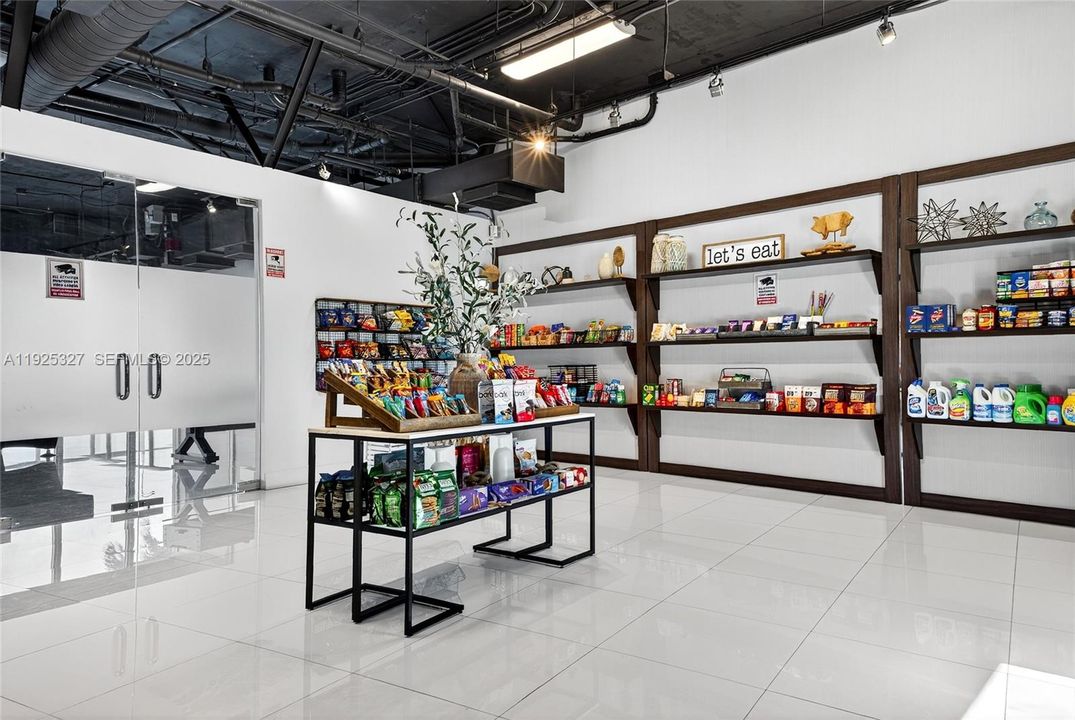 For Sale: $774,900 (2 beds, 2 baths, 1449 Square Feet)