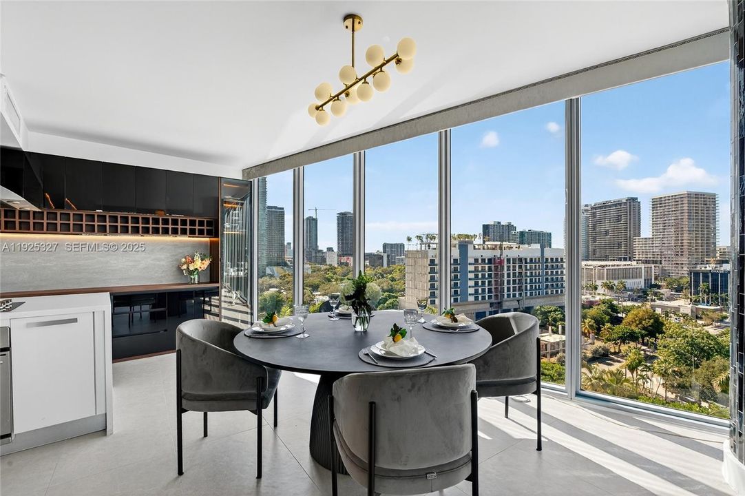 For Sale: $774,900 (2 beds, 2 baths, 1449 Square Feet)