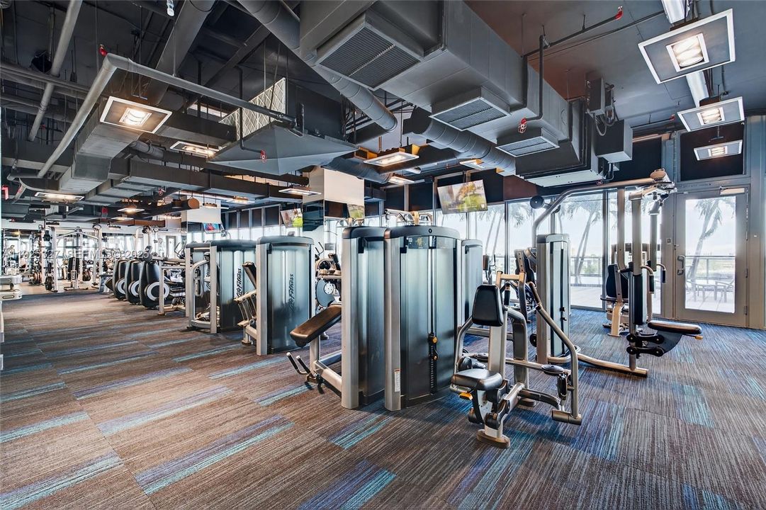 For Sale: $774,900 (2 beds, 2 baths, 1449 Square Feet)