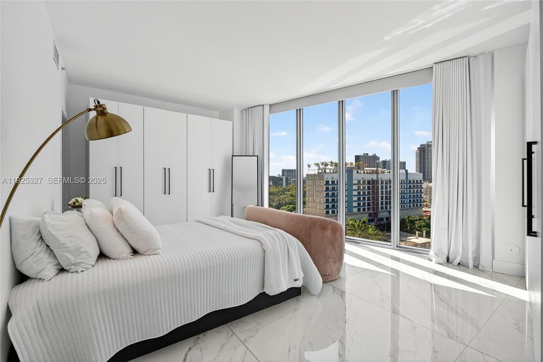 For Sale: $774,900 (2 beds, 2 baths, 1449 Square Feet)