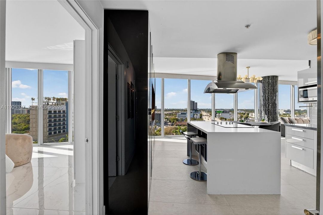 For Sale: $774,900 (2 beds, 2 baths, 1449 Square Feet)