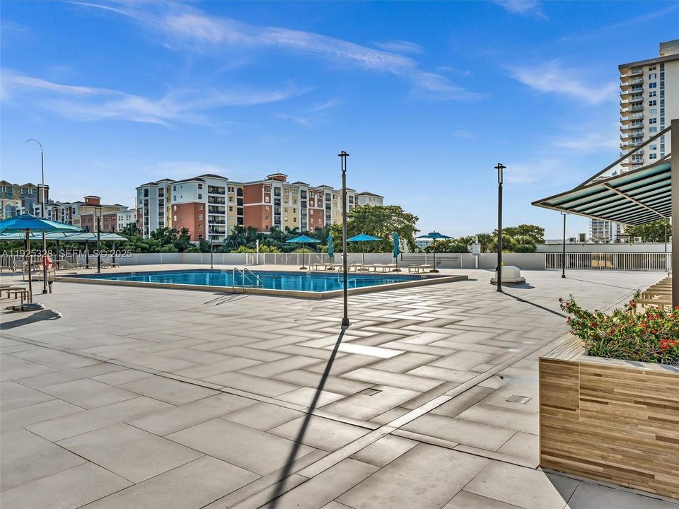 На продажу: $749,000 (2 спален, 2 ванн, 1552 Квадратных фут)