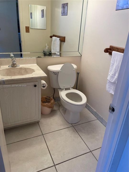 В аренду: $1,700 (1 спален, 1 ванн, 900 Квадратных фут)