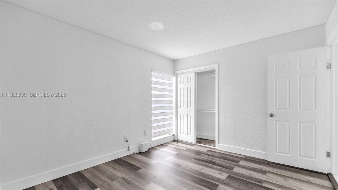 En Renta: $4,600 (4 camas, 2 baños, 1584 Pies cuadrados)