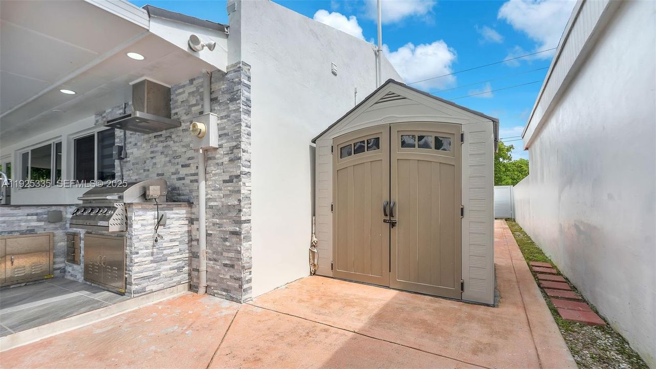 En Renta: $4,600 (4 camas, 2 baños, 1584 Pies cuadrados)