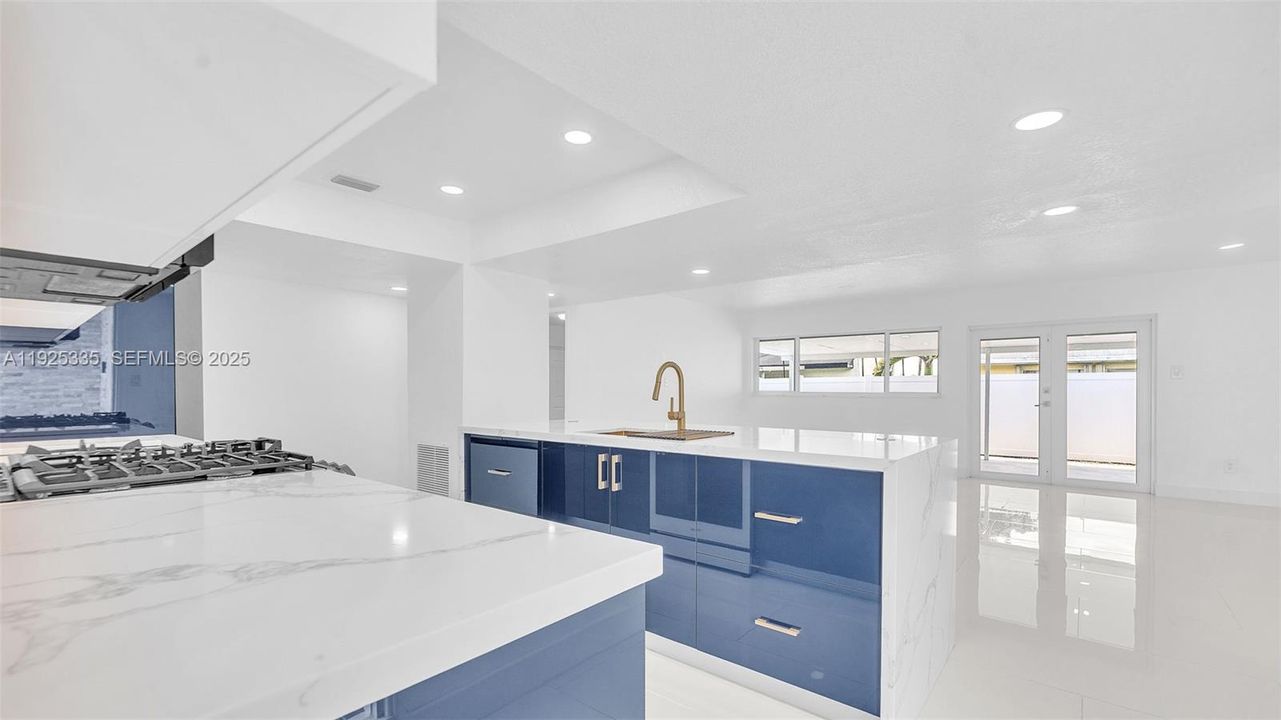 En Renta: $4,600 (4 camas, 2 baños, 1584 Pies cuadrados)