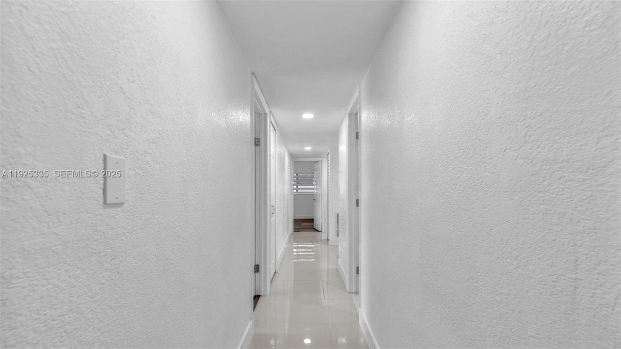 En Renta: $4,600 (4 camas, 2 baños, 1584 Pies cuadrados)