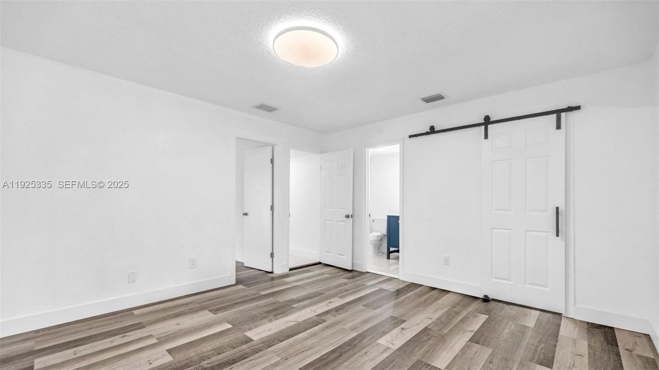 En Renta: $4,600 (4 camas, 2 baños, 1584 Pies cuadrados)