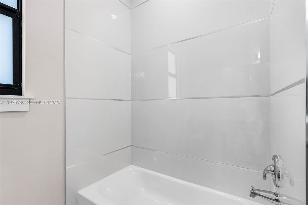 For Sale: $544,500 (3 beds, 2 baths, 1519 Square Feet)