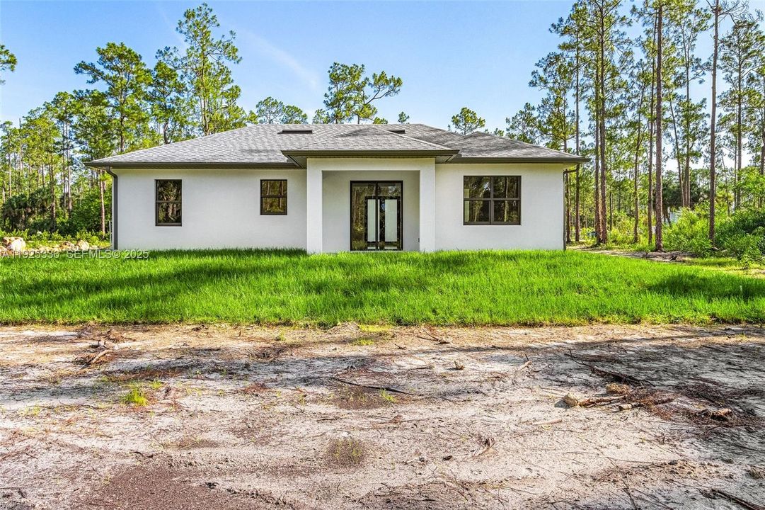 For Sale: $544,500 (3 beds, 2 baths, 1519 Square Feet)