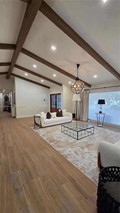 For Rent: $7,300 (4 beds, 2 baths, 2646 Square Feet)