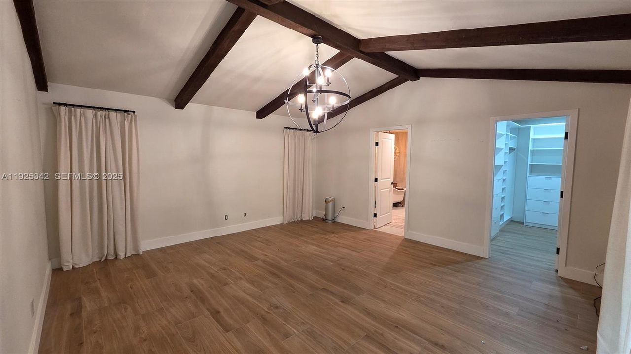 For Rent: $7,300 (4 beds, 2 baths, 2646 Square Feet)