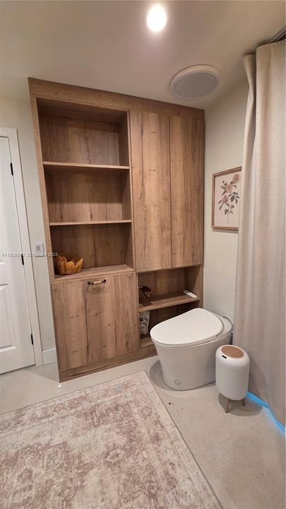 For Rent: $7,300 (4 beds, 2 baths, 2646 Square Feet)