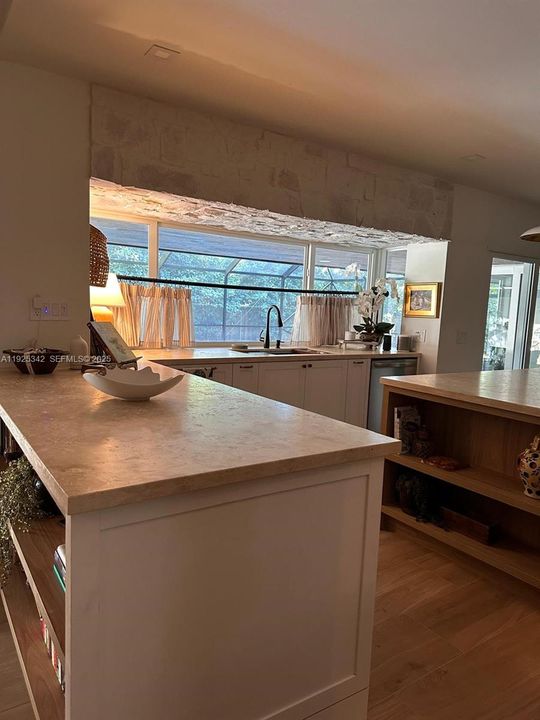 For Rent: $7,300 (4 beds, 2 baths, 2646 Square Feet)