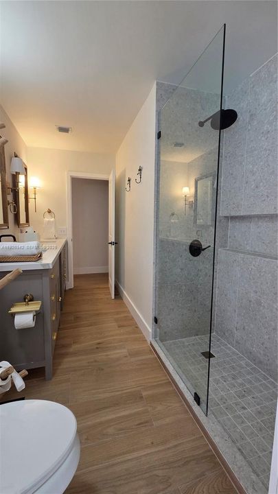 For Rent: $7,300 (4 beds, 2 baths, 2646 Square Feet)