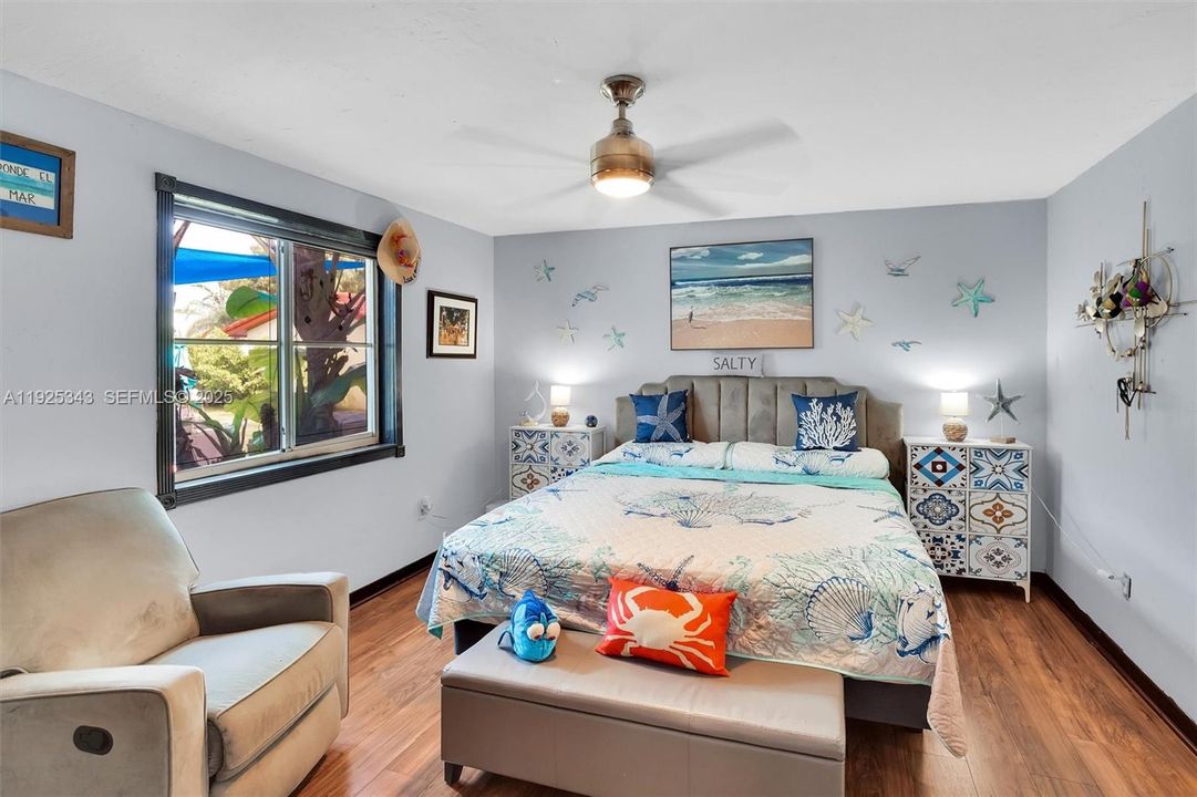 For Sale: $789,000 (4 beds, 2 baths, 2933 Square Feet)