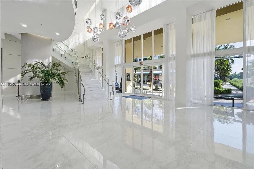 Venture at Aventura EAST | Renovated Recently