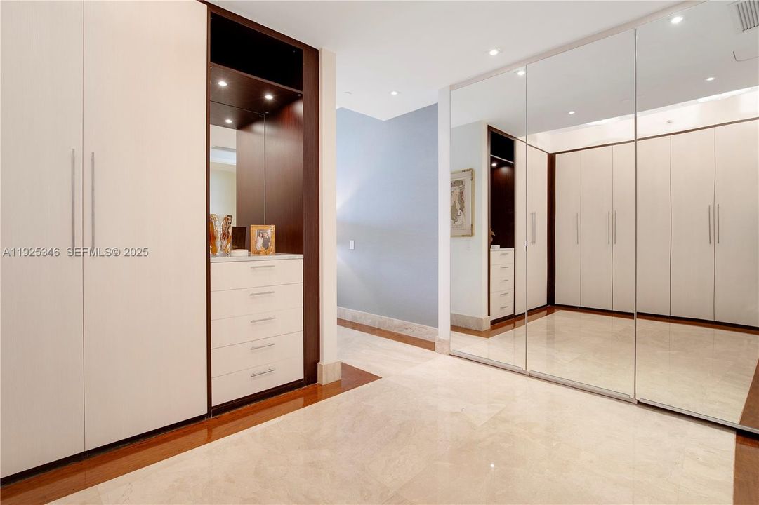 В аренду: $39,000 (3 спален, 3 ванн, 3128 Квадратных фут)