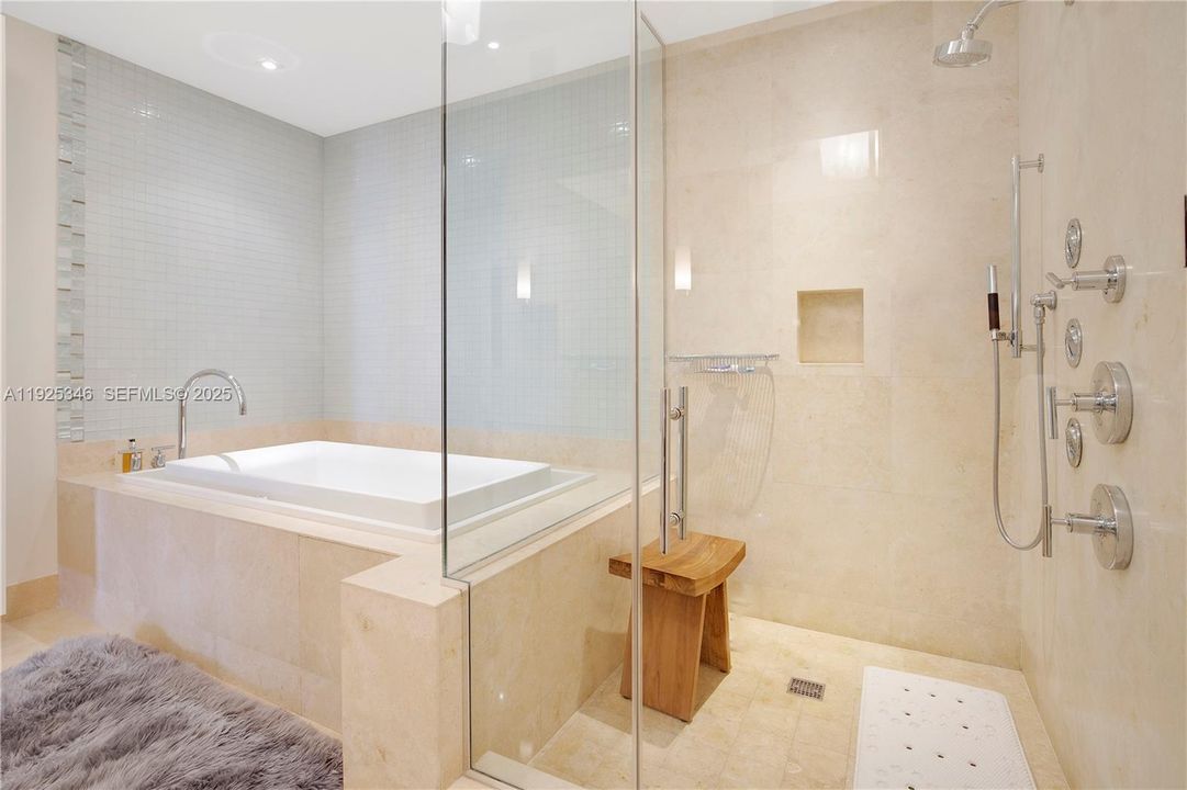 В аренду: $39,000 (3 спален, 3 ванн, 3128 Квадратных фут)