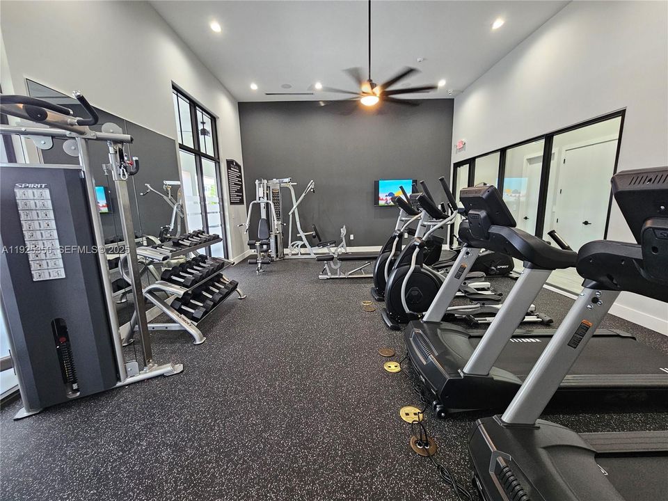 For Sale: $427,500 (3 beds, 2 baths, 1393 Square Feet)