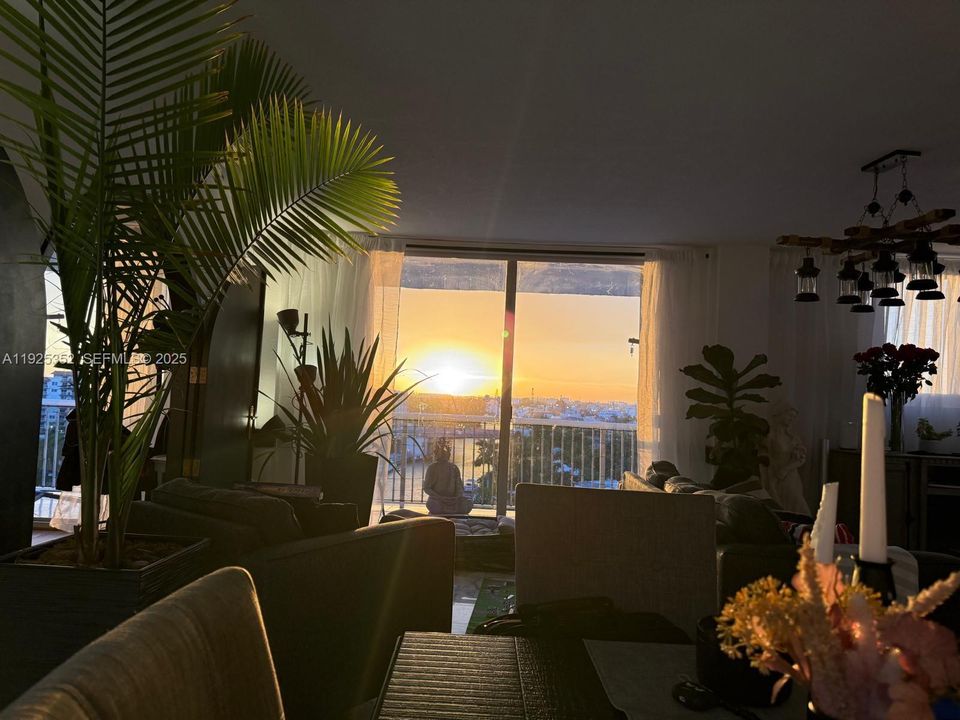 For Sale: $419,900 (3 beds, 2 baths, 1229 Square Feet)