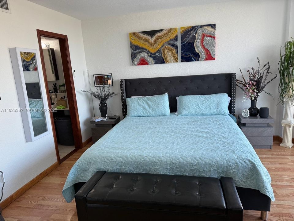 For Sale: $419,900 (3 beds, 2 baths, 1229 Square Feet)