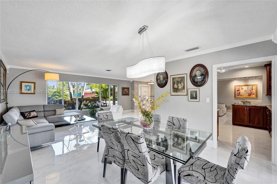 В аренду: $6,900 (3 спален, 2 ванн, 1898 Квадратных фут)